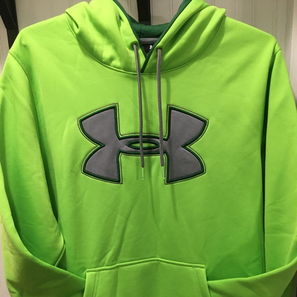 Men’s Under Armour hoodie